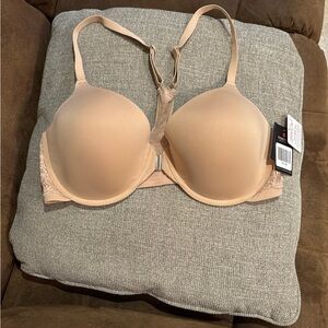 Essential Bodywear Grace front closure bra in Buff. NWT 38E